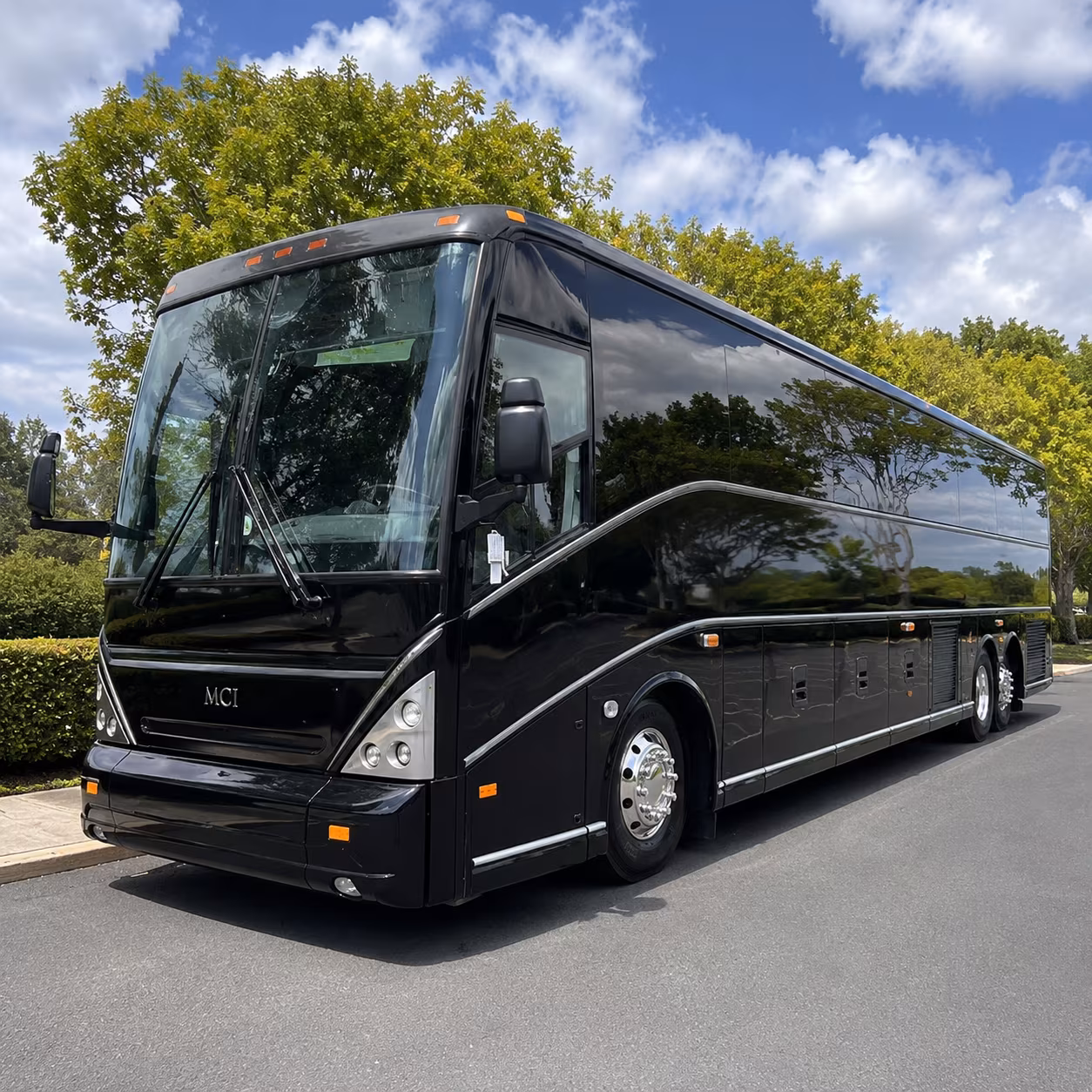 charter buses to new braunfels field trip venues from san marcos