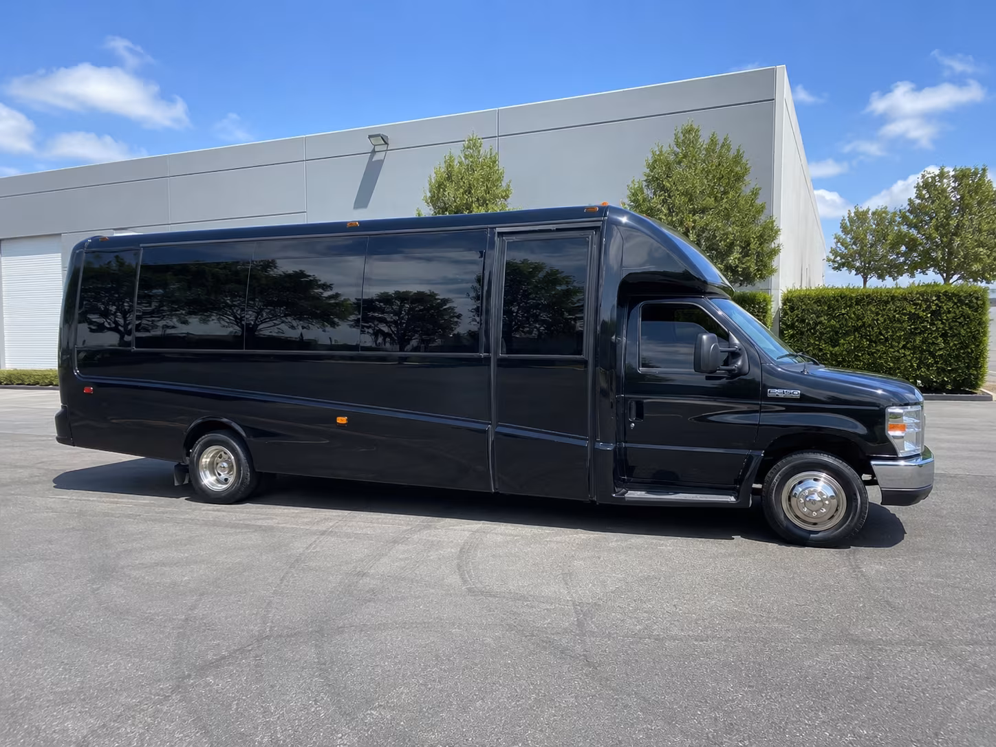 san marcos new years eve party bus rental